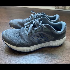 New Balance Men’s shoes size 9.5